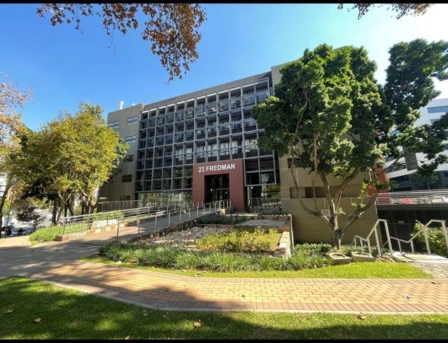 1,929M² OFFICE TO LET IN SANDTON CENTRAL